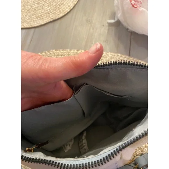 Adrienne Vittadini Two-Tone Light Gray Crossbody Bag with Dark Gray Trim - Picture 10 of 13